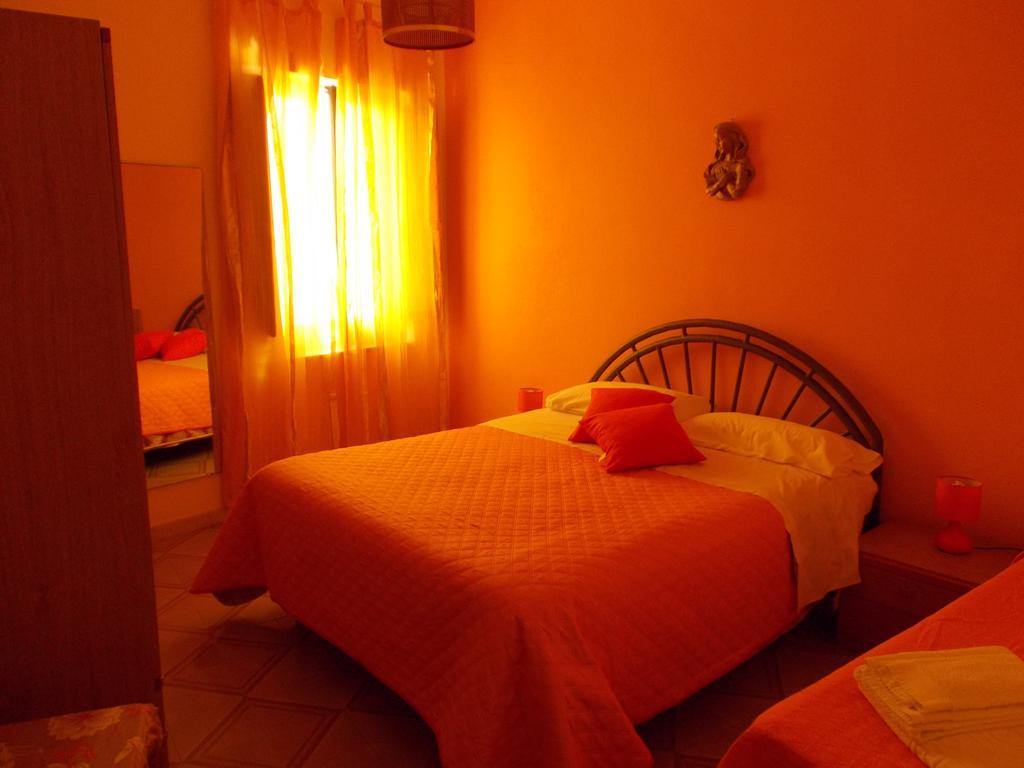 Zia Silvana Apartment Trapani Exteriör bild