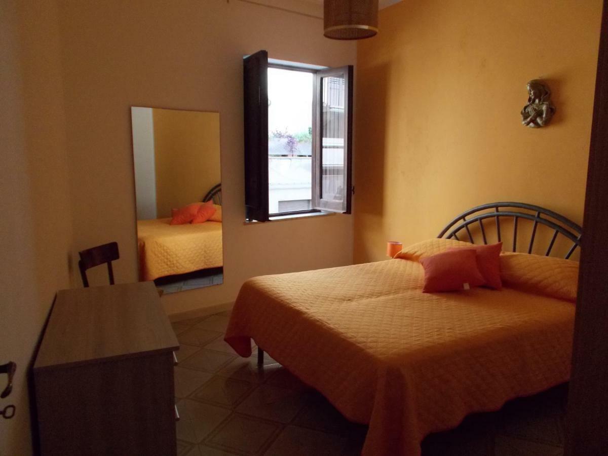 Zia Silvana Apartment Trapani Exteriör bild